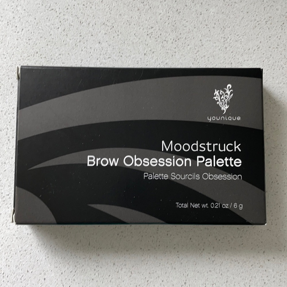 Younique Brow Obsession Palette